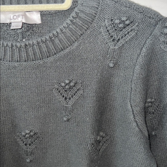 LOFT Women's Olive Knit Sweater - Picture 5 of 9